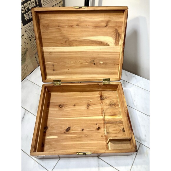 Vintage Cedar Wood Dovetail Trinket Box Boho Primitive Country Farmhouse - Picture 7 of 13